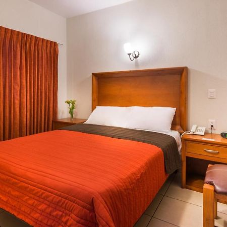 Capital O Hotel Patzcuaro Pátzcuaro Exterior foto
